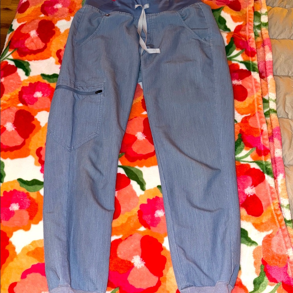 FIGS Zamora Heathered Denim Scrub Pants